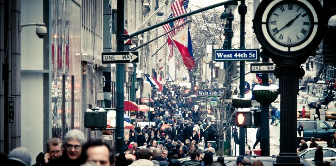 very-busy-sidewalk-in-new-york-city1.jpg